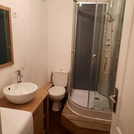 Holiday home Agreable Maison De Pecheurs Avec Parking Gratuit. *